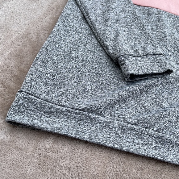 LOCRYZ Colorblock Long Sleeve Top, Size Small - Picture 3 of 9